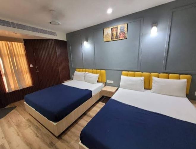 Deluxe Room at Niharika Bhawan Katra